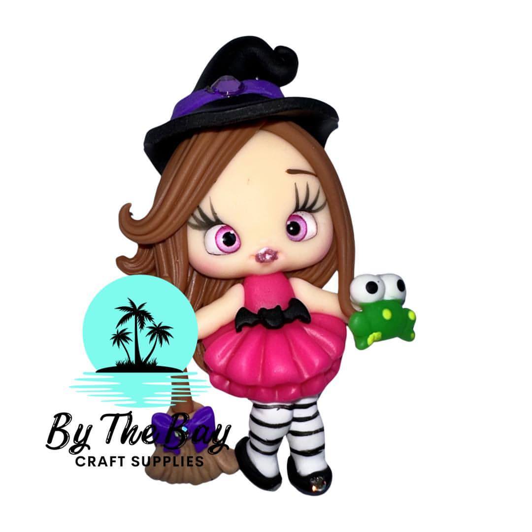 Pink dress Witch with frog