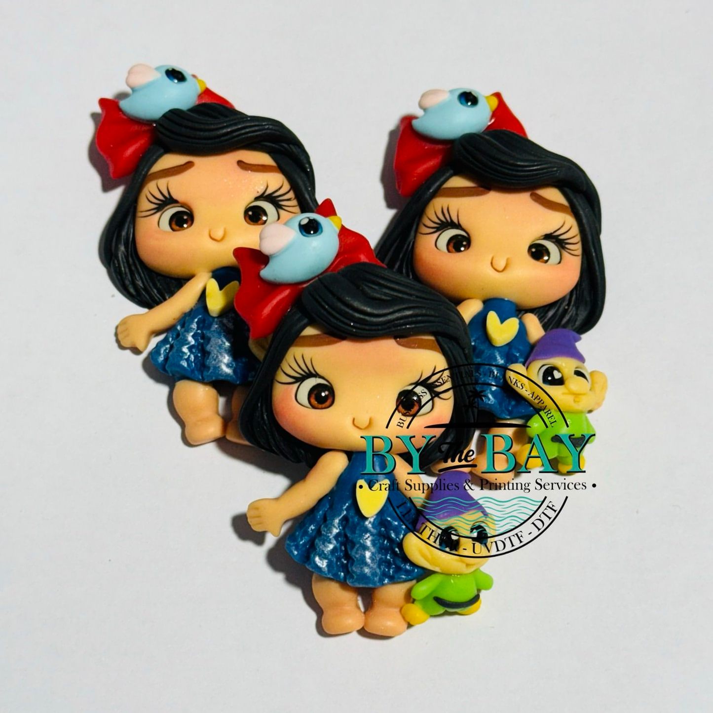 Apple Princess with bird