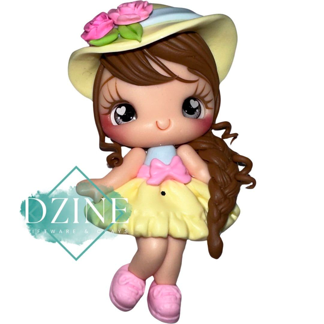 Spring Girl in Lemon hat brown hair