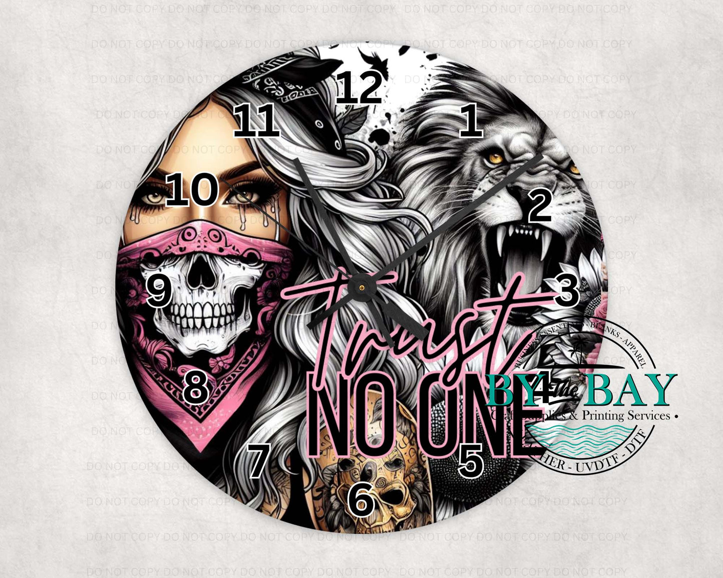 Trust No one Clock