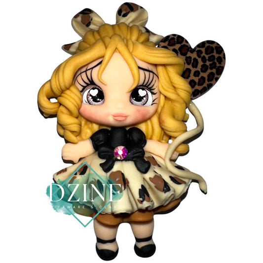 Leopard girl blonde hair
