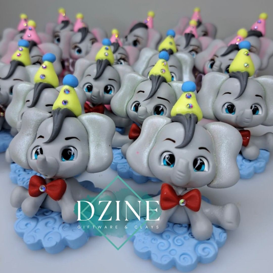 Elephant with yellow hat cake topper (6.5cm)