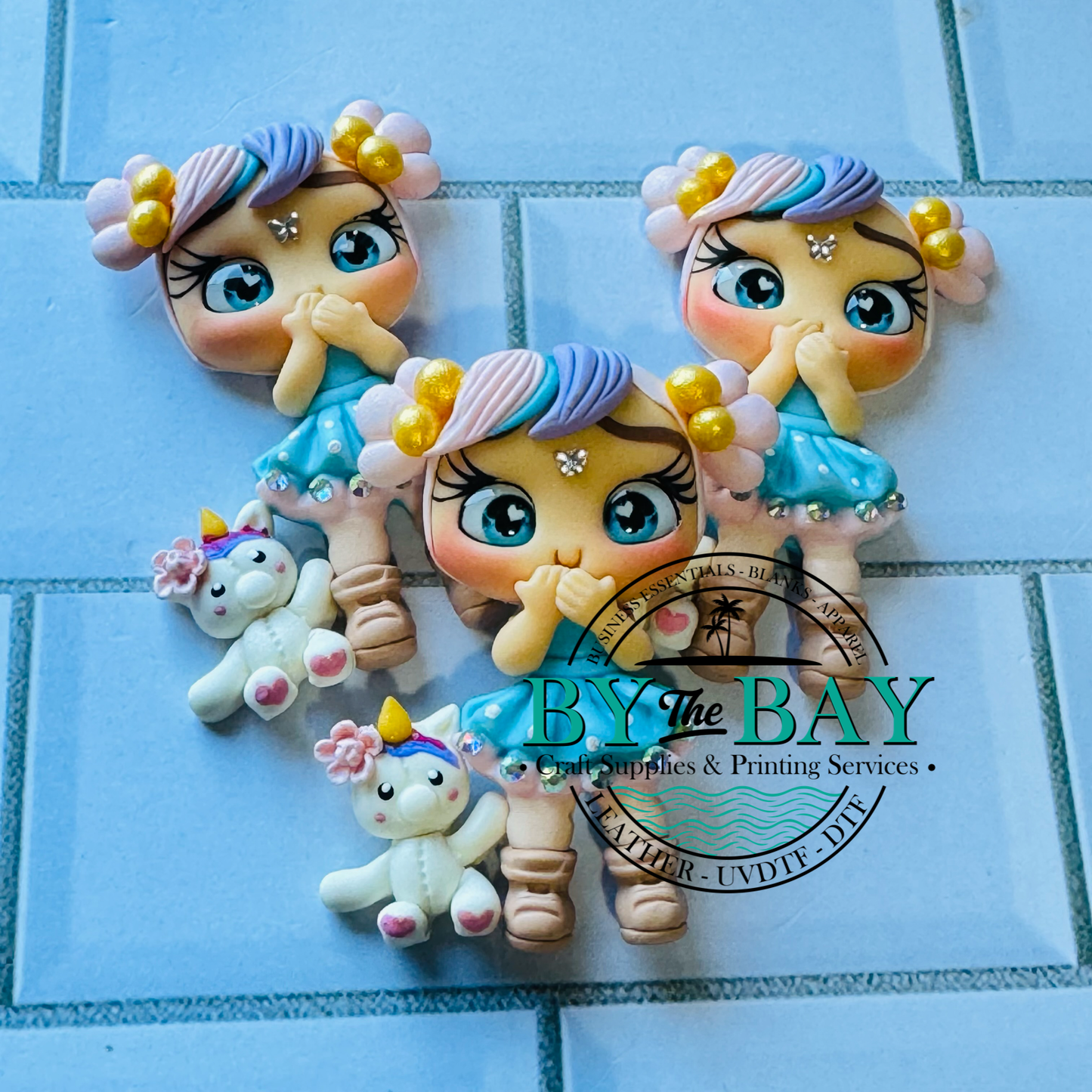 Cute Girl piggy tails & unicorn