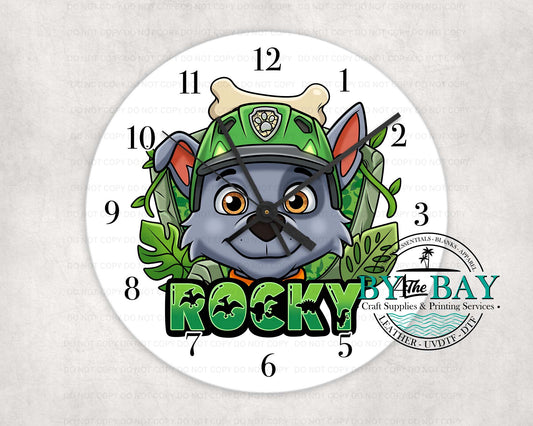 R Pup Green Clock